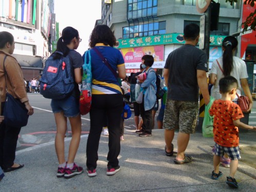 台湾の10月の服装 台湾旅行前に服装選びのポイントと注意点を確認 家族で台湾へ海外移住