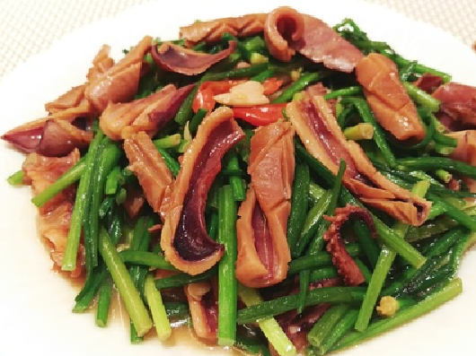 韭菜花炒鮮魷 ニラとスルメイカの炒め物 の作り方 おいしい台湾料理の簡単レシピ